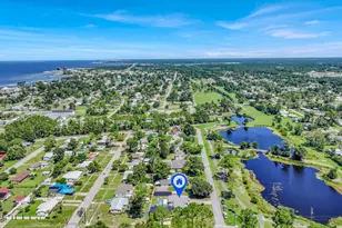1916 Forest Park Ave, Port Saint Joe, FL 32456 - Photo 3