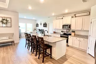 352 Grafton St, Southport, FL 32409 - Photo 7