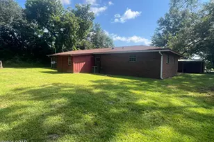 2231 Porter Ave, Grand Ridge, FL 32442 - Photo 3