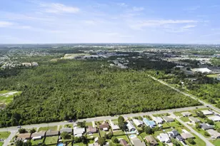 510 E 26th St, Lynn Haven, FL 32444 - Photo 27