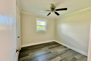 3906 W 24th Ct, Panama City, FL 32405 - Photo 7