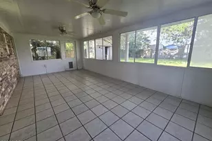 215 S Kimbrel Ave, Panama City, FL 32404 - Photo 9