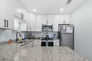 501 Granada Cir, Panama City Beach, FL 32413 - Photo 5