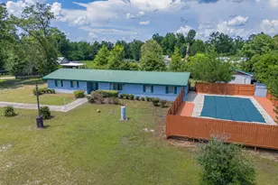 6073 Devorak Dr, Marianna, FL 32446 - Photo 1
