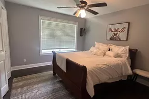 2660 Lakeview Cir, Alford, FL 32420 - Photo 35