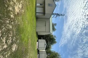 2660 Lakeview Cir, Alford, FL 32420 - Photo 51