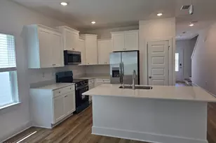 186 Ellery Ln, Panama City Beach, FL 32413 - Photo 3