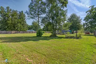 760 Brown St, Chipley, FL 32428 - Photo 35