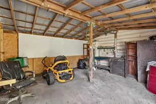 760 Brown St, Chipley, FL 32428 - Photo 31