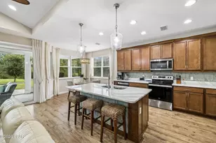 8439 Coral Reef Wy, Panama City Beach, FL 32413 - Photo 9