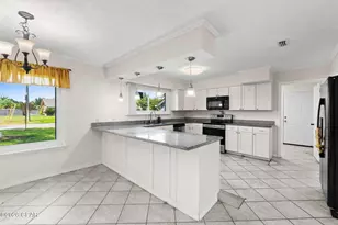 3019 Kingswood Dr, Panama City, FL 32405 - Photo 11