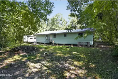 395 E Brock Avenue, Bonifay, FL 32425 - Photo 7