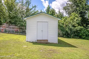9107 Sunshine Dr, Youngstown, FL 32466 - Photo 29