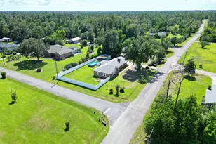 20315 SW Sherry Ave, Blountstown, FL 32424 - Photo 5