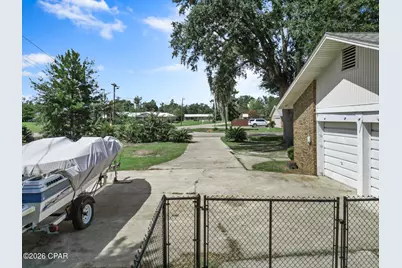 20315 SW Sherry Avenue, Blountstown, FL 32424 - Photo 11