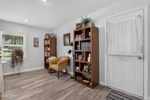 102 Lisenby Dr, Bonifay, FL 32425 - Photo 13