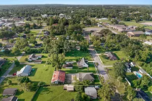 633 3rd St, Chipley, FL 32428 - Photo 25