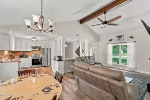 3624 Betsy Ln, Panama City, FL 32408 - Photo 9
