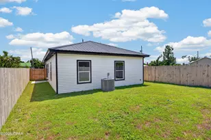 927 Spring Ave, Panama City, FL 32401 - Photo 5