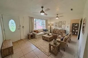 6920 Florida St, Grand Ridge, FL 32442 - Photo 11