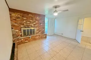 6920 Florida St, Grand Ridge, FL 32442 - Photo 7