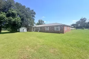 6920 Florida St, Grand Ridge, FL 32442 - Photo 35