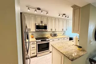 6213 Thomas Dr, Panama City Beach, FL 32408 - Photo 9