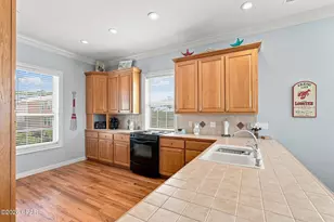 107 E Seascape Dr, Port Saint Joe, FL 32456 - Photo 33