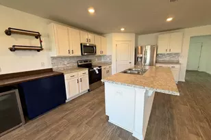 7300 Ellie B Dr, Panama City, FL 32404 - Photo 5