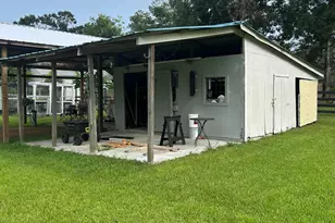 402 E Iowa Ave, Bonifay, FL 32425 - Photo 29