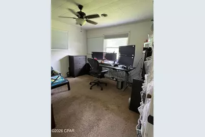 402 E Iowa Avenue, Bonifay, FL 32425 - Photo 17