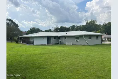 402 E Iowa Avenue, Bonifay, FL 32425 - Photo 3