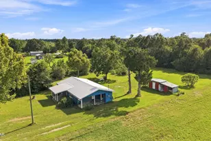 972 Sewell Farms Rd, Chipley, FL 32428 - Photo 1