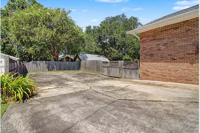 5381 College Drive, Graceville, FL 32440 - Photo 5