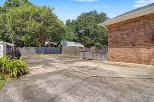 5381 College Dr, Graceville, FL 32440 - Photo 5