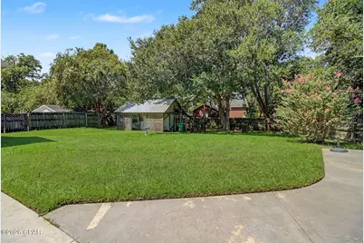 5381 College Drive, Graceville, FL 32440 - Photo 13