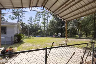 825 Jones Ct, Chipley, FL 32428 - Photo 7