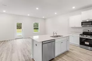 255 Phillips Blf Ave, Panama City Beach, FL 32407 - Photo 5