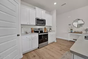 420 Sea Grv Wy, Port Saint Joe, FL 32456 - Photo 21