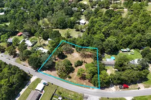 208 Kings Lake Blvd, Defuniak Springs, FL 32433 - Photo 1