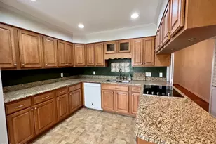 2402 Ashland Dr, Panama City, FL 32405 - Photo 7