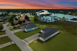 285 Hugh Thomas Dr, Panama City, FL 32404 - Photo 5