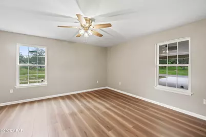 6675 Grande Oak Loop, Grand Ridge, FL 32442 - Photo 13
