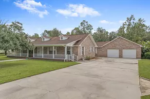 225 Jernigan Ave, Bonifay, FL 32425 - Photo 1