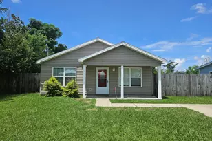 901 Huntington Dr, Panama City, FL 32401 - Photo 1