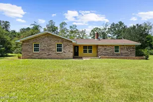 5953 Deerwood Dr, Malone, FL 32445 - Photo 3