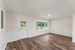5953 Deerwood Dr, Malone, FL 32445 - Photo 9