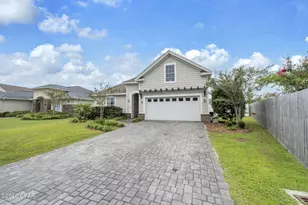1186 Eisenhower Cir, Lynn Haven, FL 32444 - Photo 9