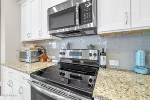 1186 Eisenhower Cir, Lynn Haven, FL 32444 - Photo 19