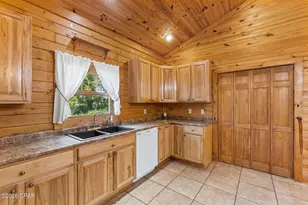 5714 Concord Rd, Bascom, FL 32423 - Photo 11